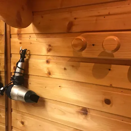 Διαμέρισμα Duplex Dans - Pleiades -, Skis Aux Pieds Avec Clefs A Disposition Via Agence Constel'immo -nous Louons Aussi Le Second Duplex Du Risoul